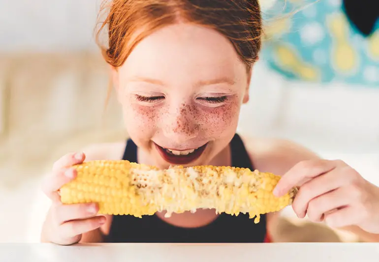 eat Corn on Cob 1157120128 770x533 1