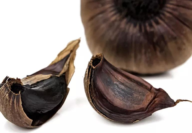 BlackGarlic 1344753665 770x533 1 jpg