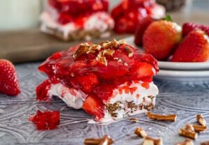 StrawberryPretzelSquares AD 770x533 1 jpg