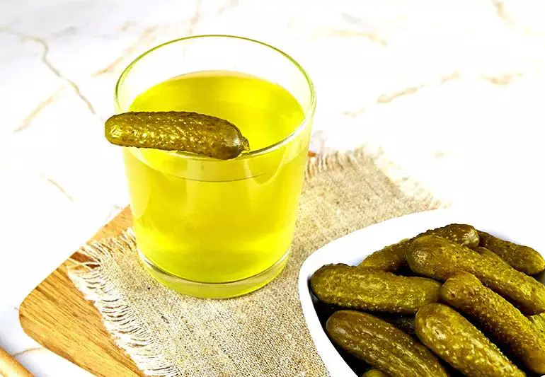 drinkPickleJuice 1289501977 770x533 1 jpg