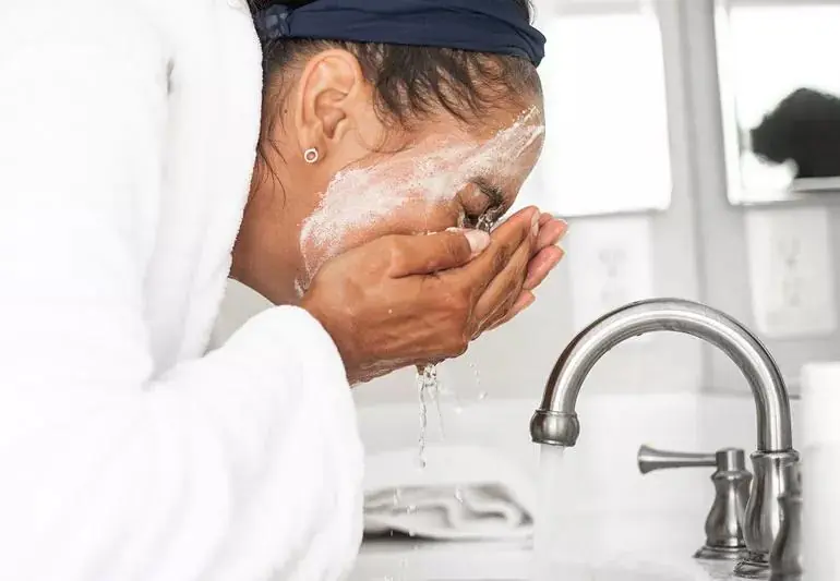 washing Face 1256960494 770x533 1 jpg